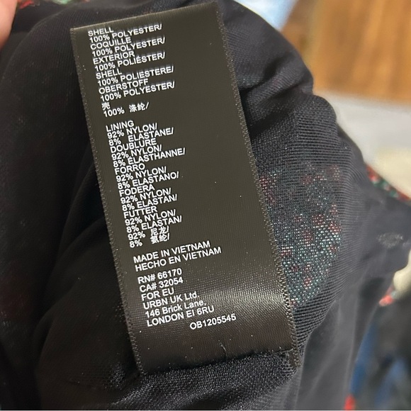 COPY - Urban Outfitters mini bodycon ruched floral rose dress - Picture 6 of 6